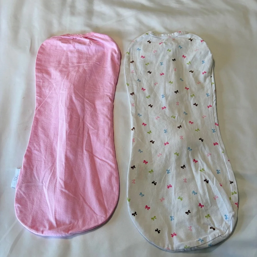 SwaddleMe Newborn Pod 2 Pack Pink and White Bows Zip Up Swaddle Pods Set